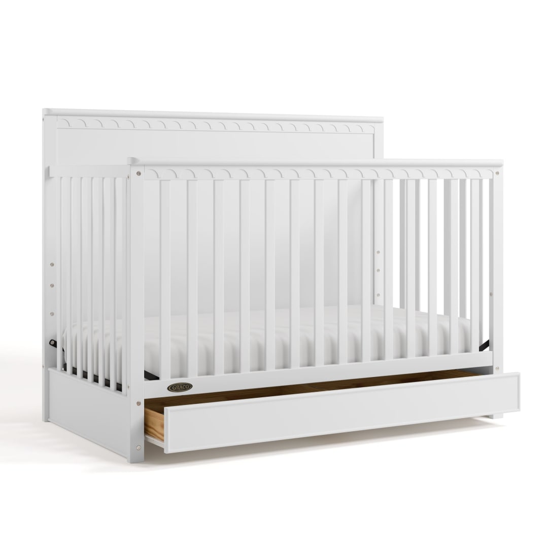 Sasha 5-in-1 Convertible Crib with Drawer