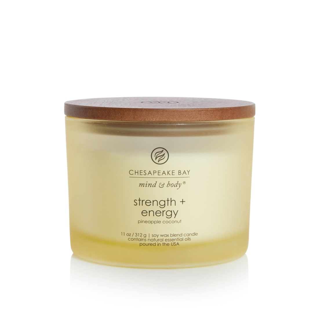 Chesapeake Bay Candle Scented Candle Strength + Energy (Pineapple Coconut) 3-Wick Coffee Table Jar Home Dcor