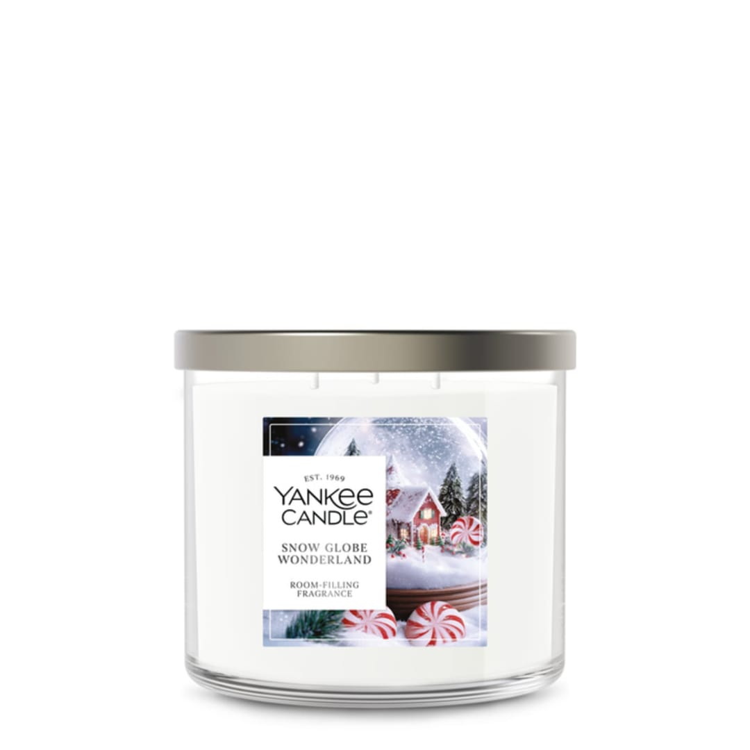 Yankee Candle 3 Wick Candle Jar, Scented Candle with up to 40 Hours of Burn Time, Premium Plant Wax Blend for Consistent Long Lasting Scent from First to Last Burn, Snow Globe Wonderland