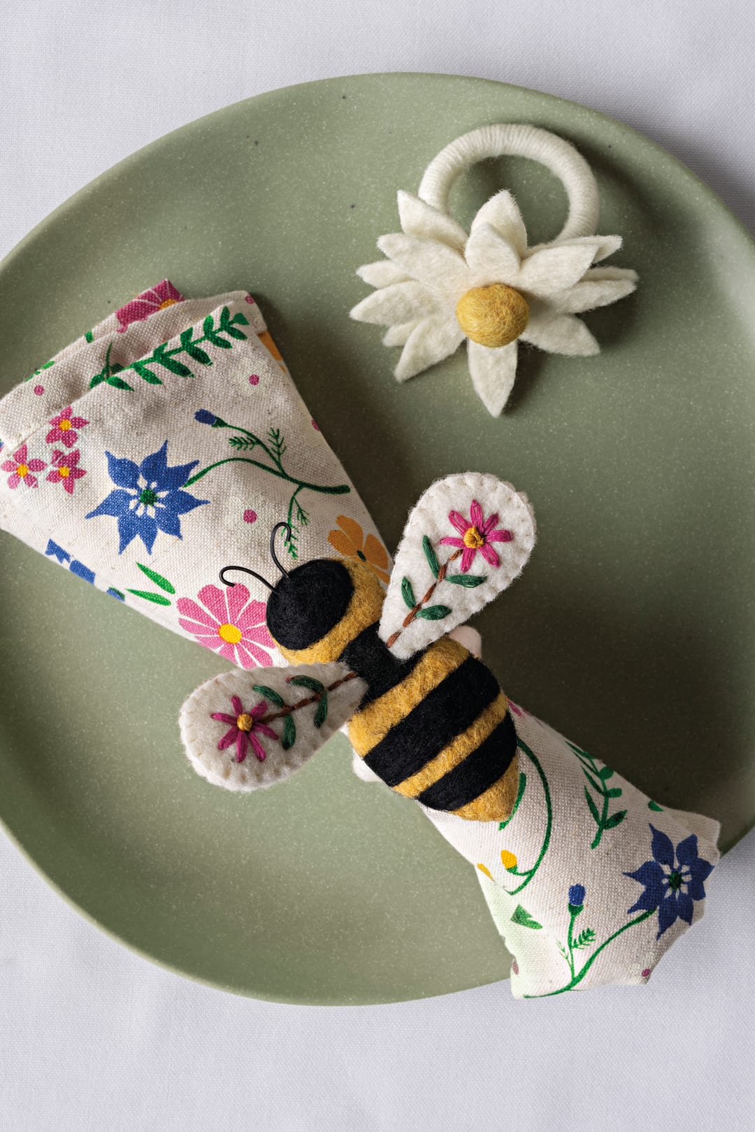 Bee Garden Napkins Set of 4