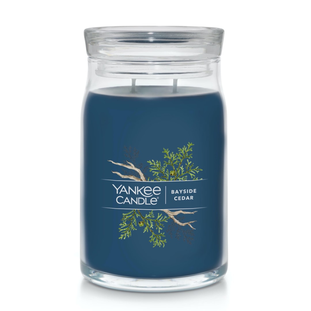 Yankee Candle® Bayside Cedar Signature Large Jar Candle
