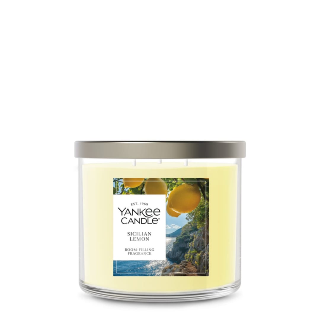 Yankee Candle 3 Wick Candle Jar, Scented Candle with up to 40 Hours of Burn Time, Premium Plant Wax Blend for Consistent Long Lasting Scent from First to Last Burn, Sicilian Lemon