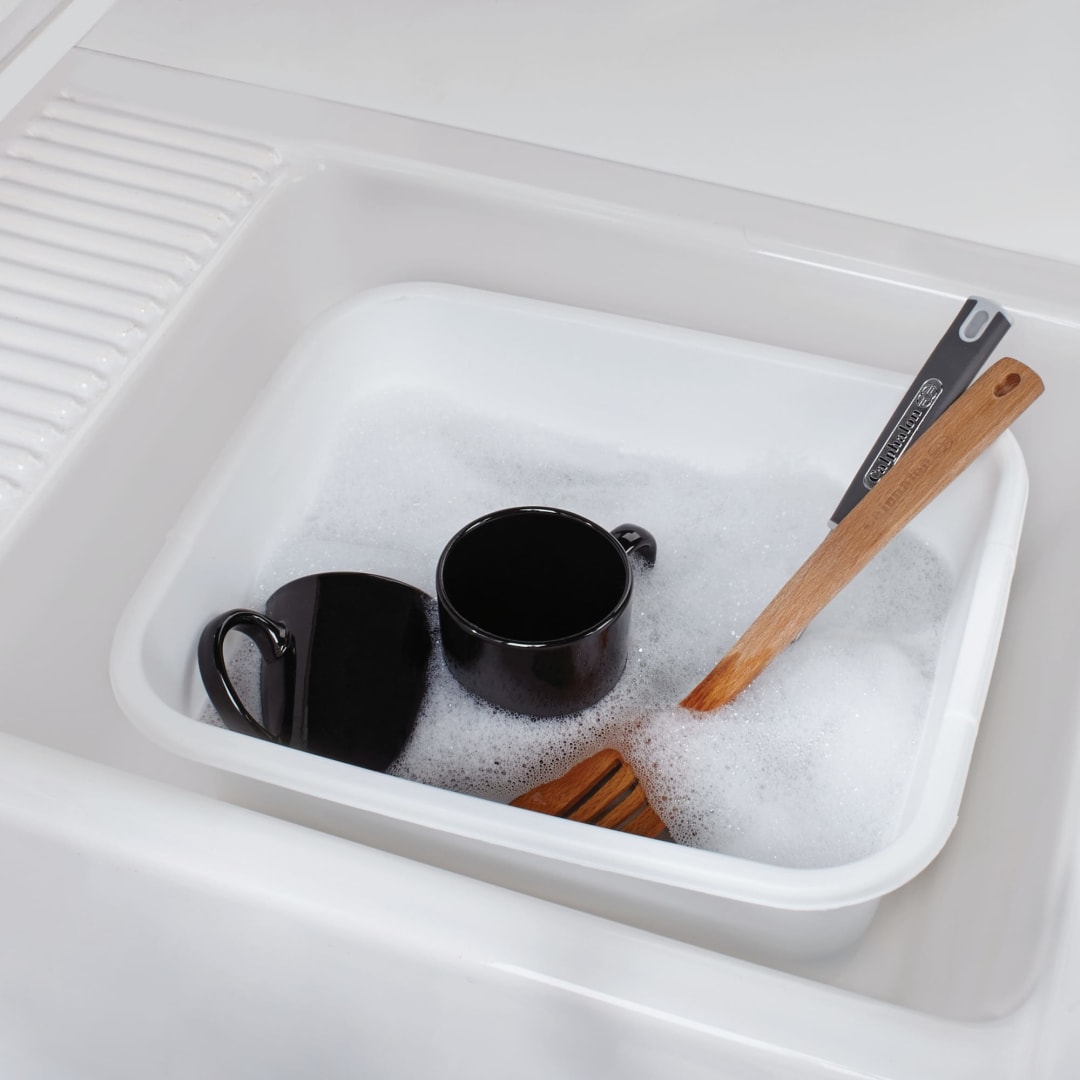 Rubbermaid® Antimicrobial Dishpan, White