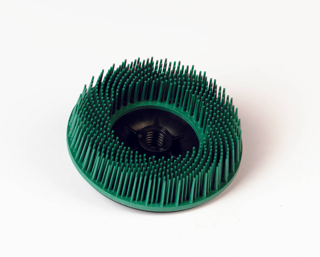 Disco Bristle™ Scotch-Brite™ Radial –  Diâmetro de 114 mm, Rosca de 5/8", Grão 50, Verde Escuro