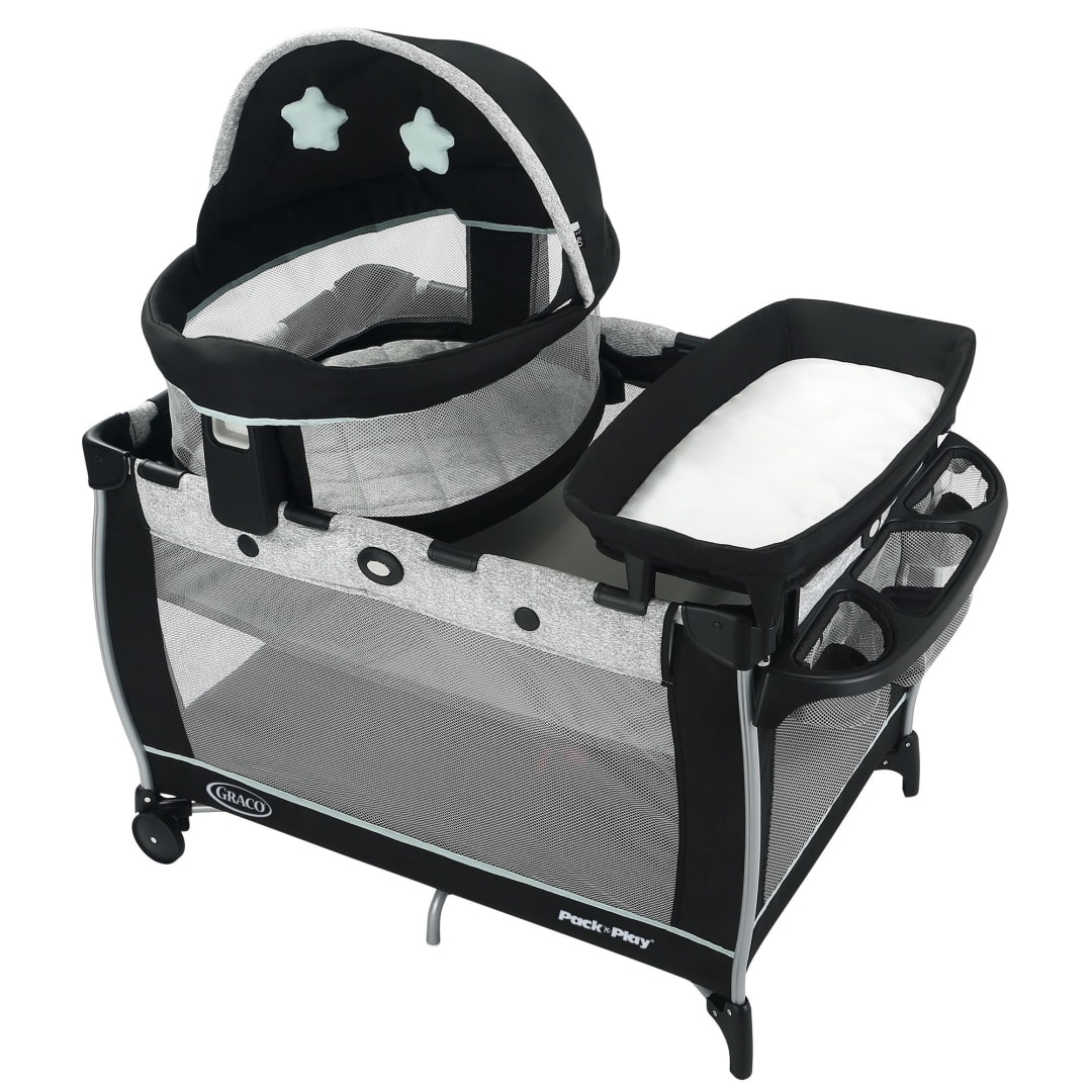Graco® Pack ‘n Play® Travel Dome™ DLX Playard