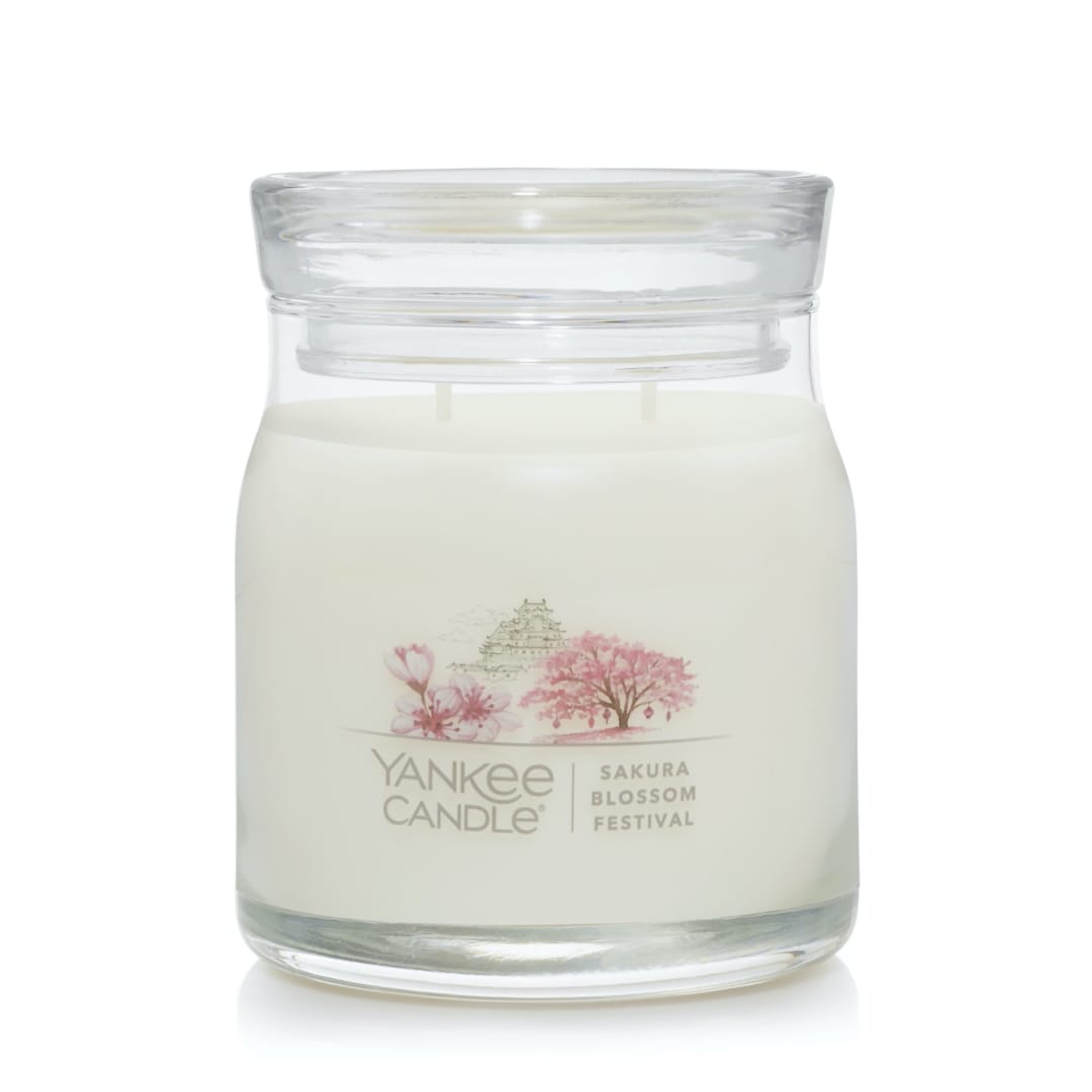 Yankee Candle® Sakura Blossom Festival Signature medium Jar Candle