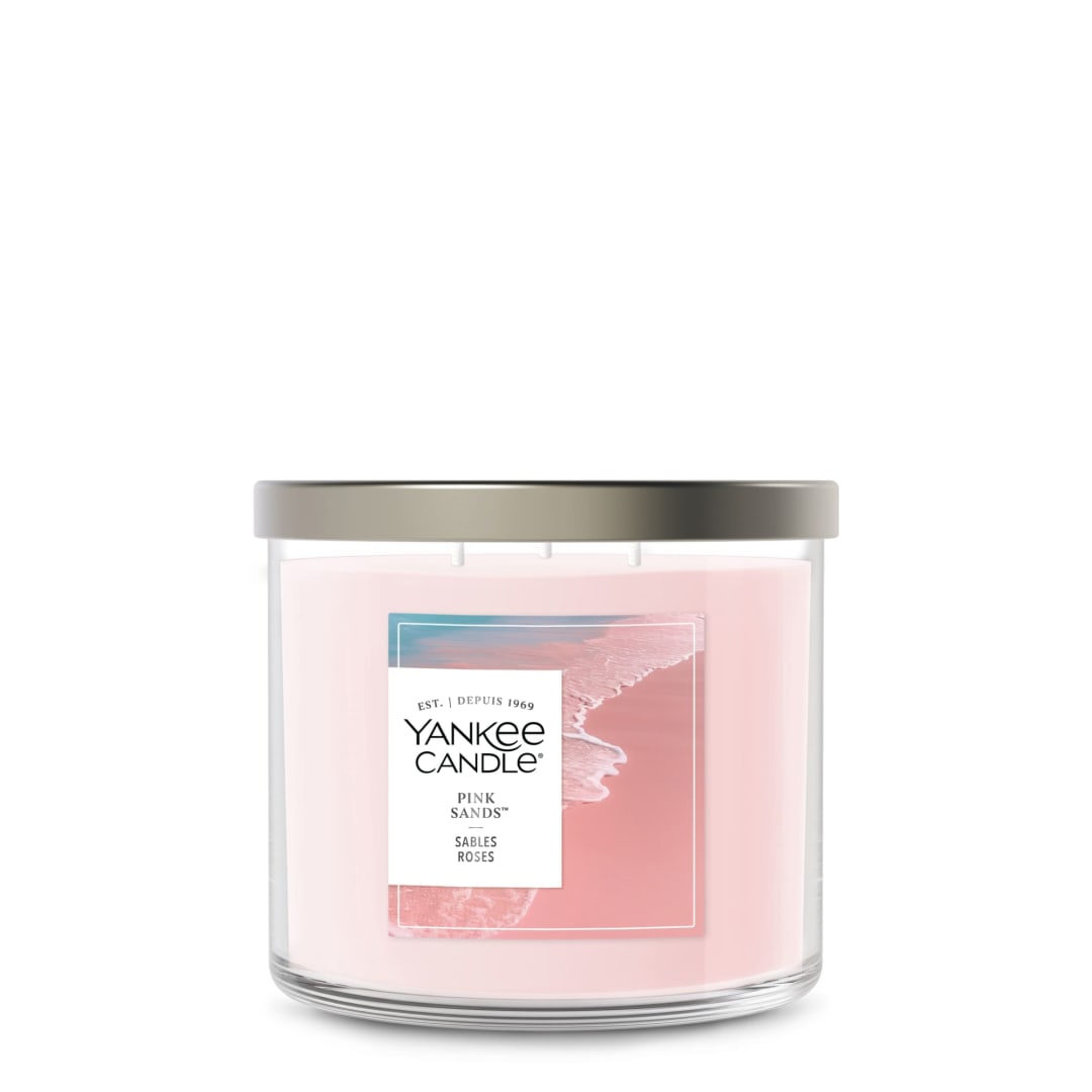 Yankee Candle 3 Wick Candle Jar, Scented with up to 40 Hours of Burn Time, Soy Wax Blend for Consistent Long Lasting Scent from First to Last Burn, Pink Sands