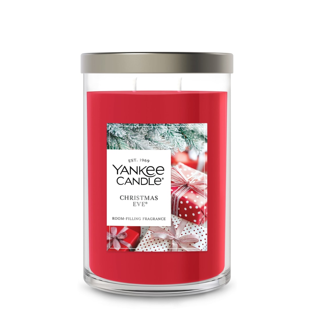 Yankee Candle® Large Tumbler Scented Candle with up to 80 Hour Burn Time, Premium Plant Wax Blend for Consistent Burn, 20 oz Tumbler Candle with Room Filling Fragrance, Christmas Eve