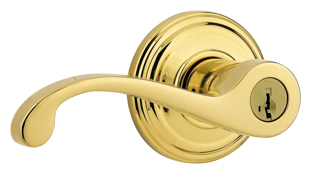 Commonwealth Keyed Entry Lever featuring SmartKey Security™ in Lifetime Polished Brass