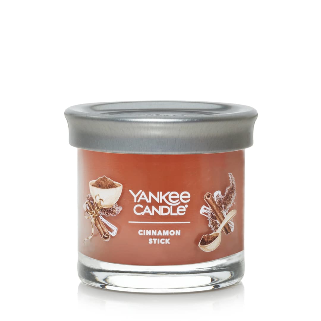 Yankee Candle® Cinnamon Stick Signature Small Tumbler Candle