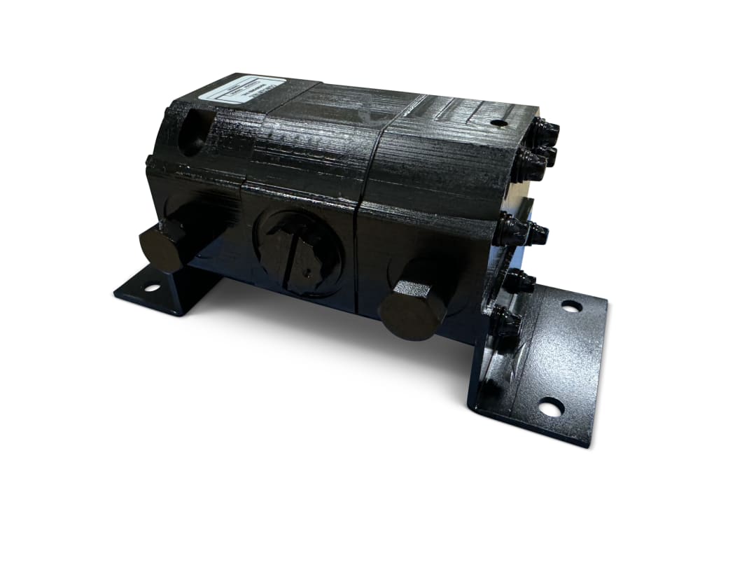 Wastebuilt® Replacement for McNeilus Flow Divider Gear Driven