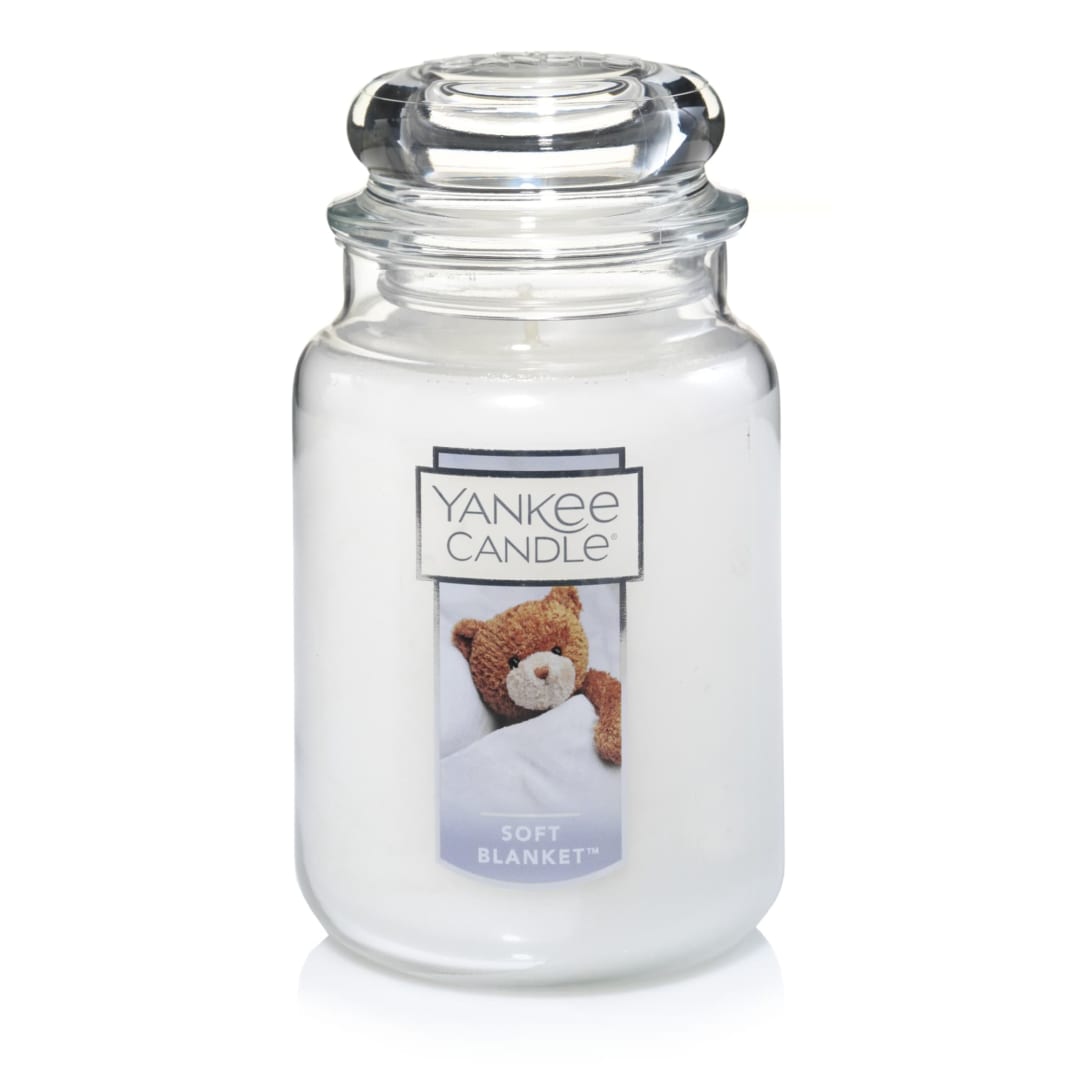 Yankee Candle® Soft Blanket Scented, Classic 22oz Large Jar Single Wick Candle, Over 110 Hours of Burn Time