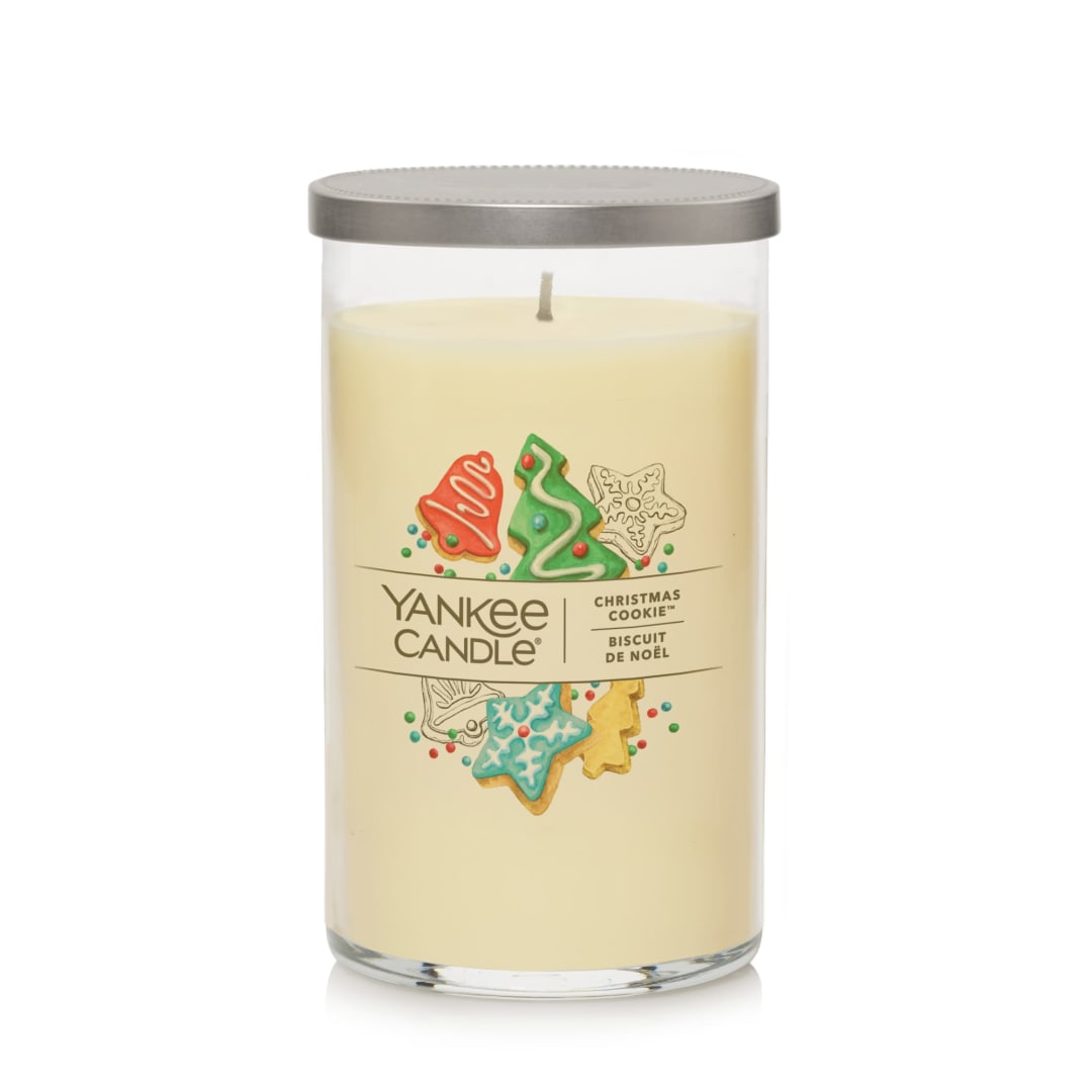 Yankee Candle Christmas Cookie Signature Medium Pillar Candle