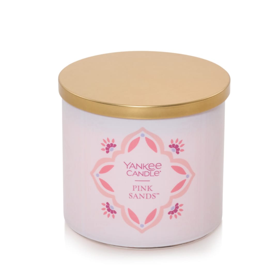 Yankee Candle Pink Sands™, 14.5 oz 3-Wick Candle with up to 40 Hour Burn Time