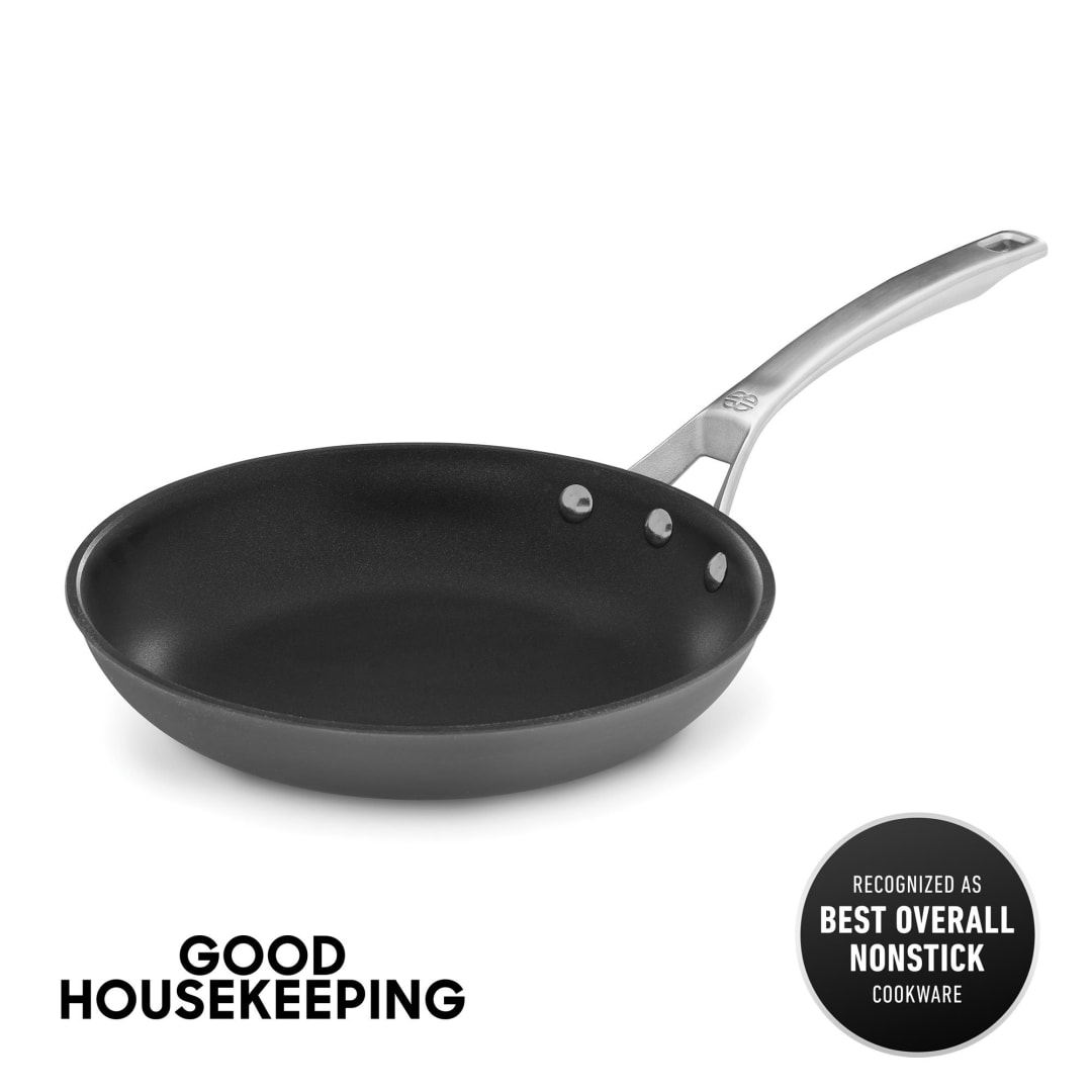 Calphalon® Signature™ Hard-Anodized Nonstick 10-Inch Omelette Pan