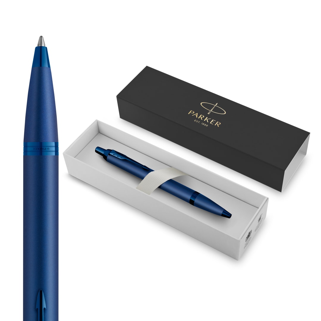 Bolígrafo Parker Im Monocromático, Tinta Azul, Acabado Y Detalles En Azul, Punta Media, Estuche De Regalo
