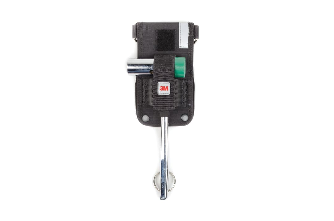 3M™ DBI-SALA® Gerüstschlüssel-Holster mit Rücklaufspule – Haltegurt, Schwarz, 0,7-2,3 kg (1,5-5 lb) Kapazität, 10-132 cm (4-52 in), 1500096