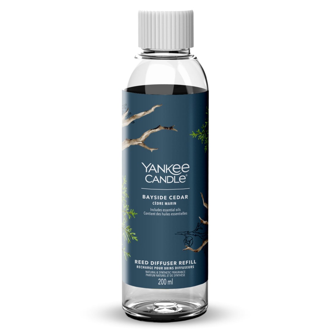 Yankee Candle® Signature Reed Diffuser Refill | Bayside Cedar | 200ml | Up to 12 Weeks of Fragrance | Perfect Gifts for Women