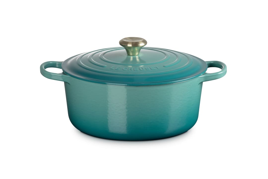 Signature Round Dutch Oven, 7.25 qt. - Bleu Riviera