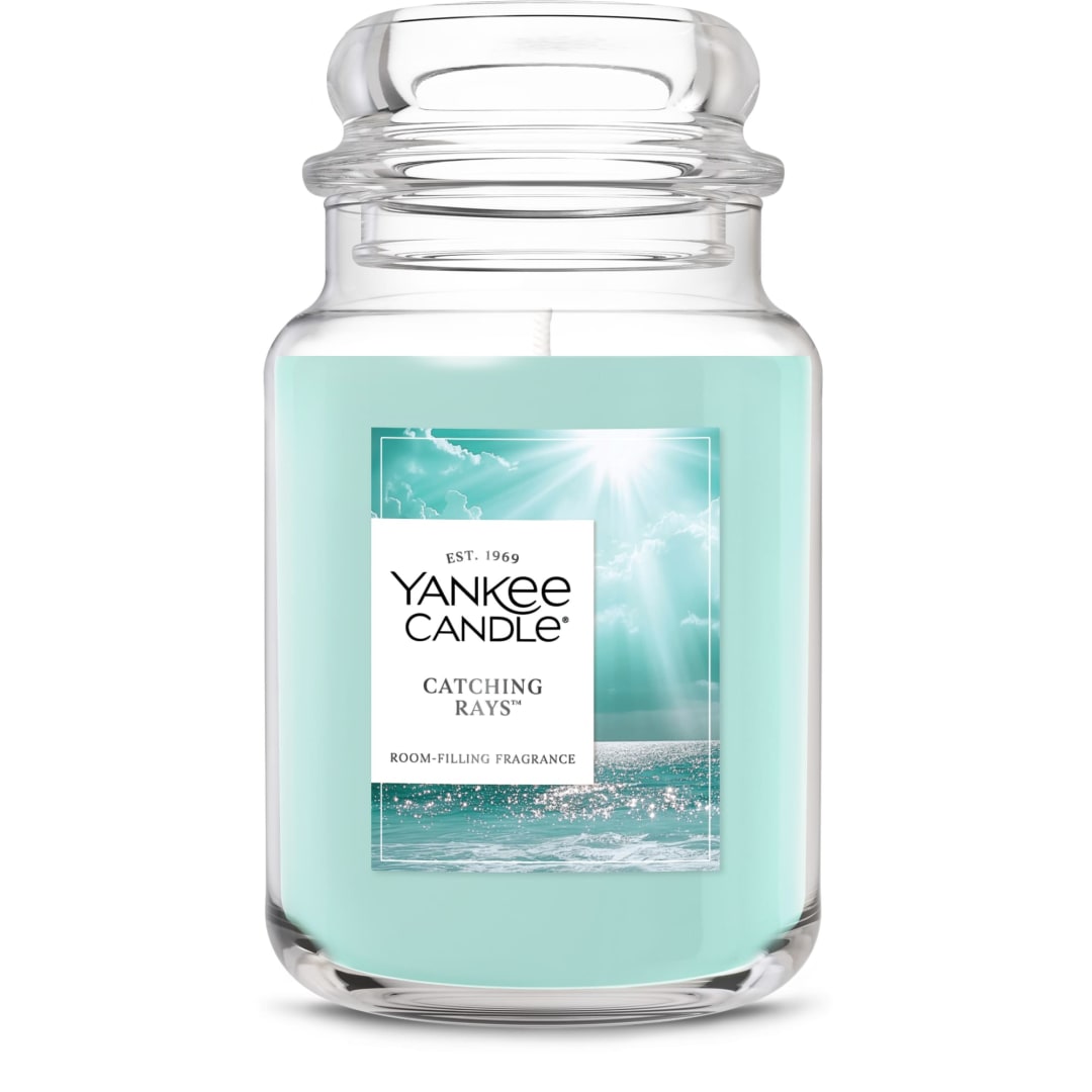 Yankee Candle® Catching Rays Scented Candle, 22oz Large Jar with up to 150 Hour Burn Time, Great for gifting