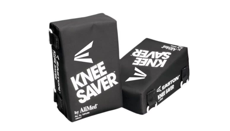 EASTON ONE SIZE FITS MOST KNEE SAVER - BLACK