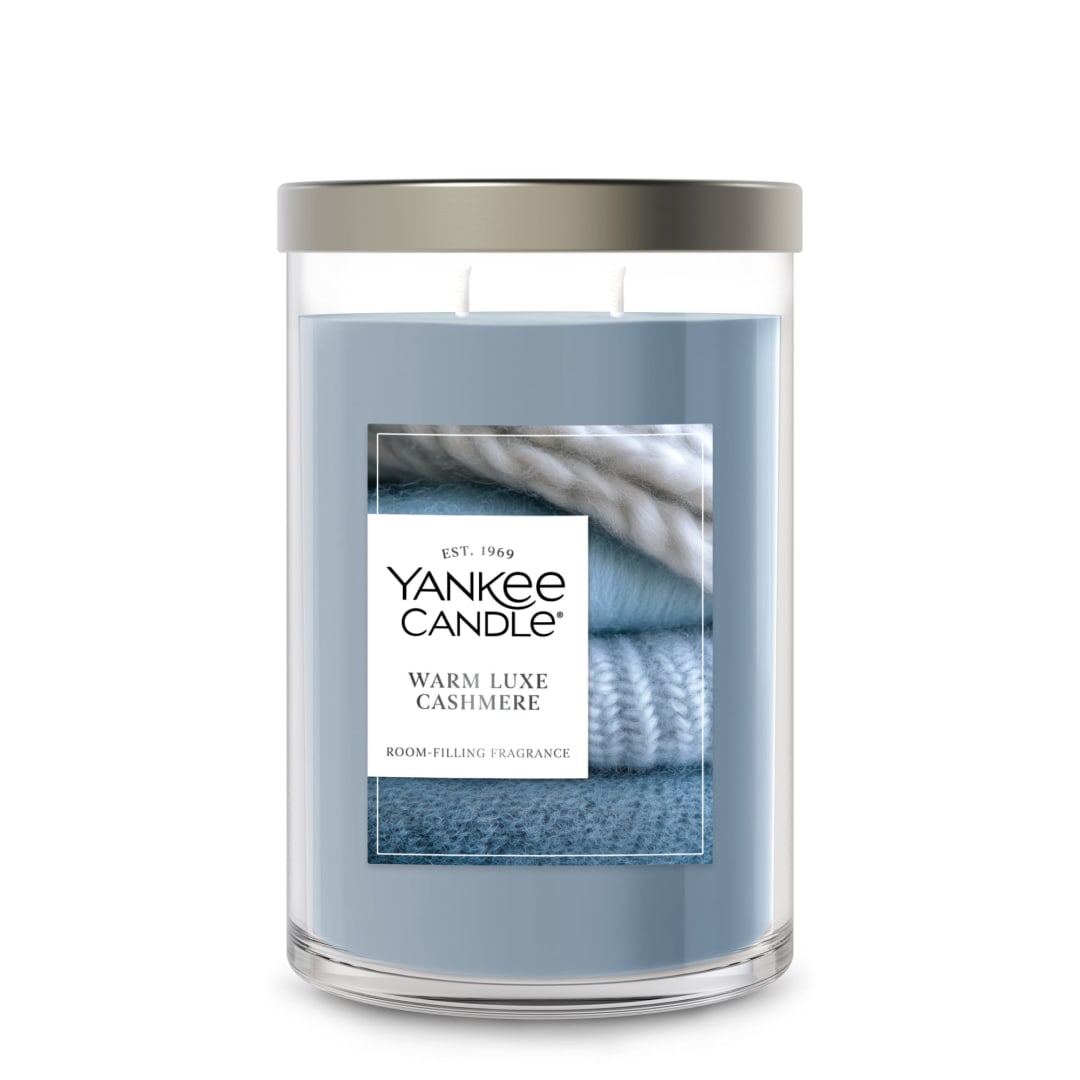 Yankee Candle® Large Tumbler Scented Candle with up to 80 Hour Burn Time, Premium Plant Wax Blend for Consistent Burn, 20 oz Tumbler Candle with Room Filling Fragrance, Warm Luxe Cashmere