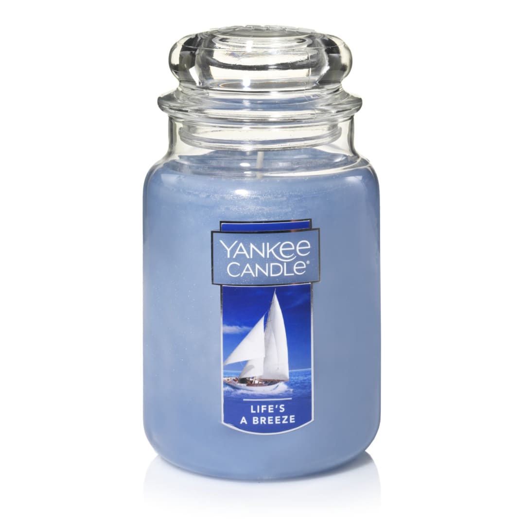 Yankee Candle® Life’s A Breeze Scented Classic 22oz Large Jar Single Wick Candle Over 110 Hours of Burn Time