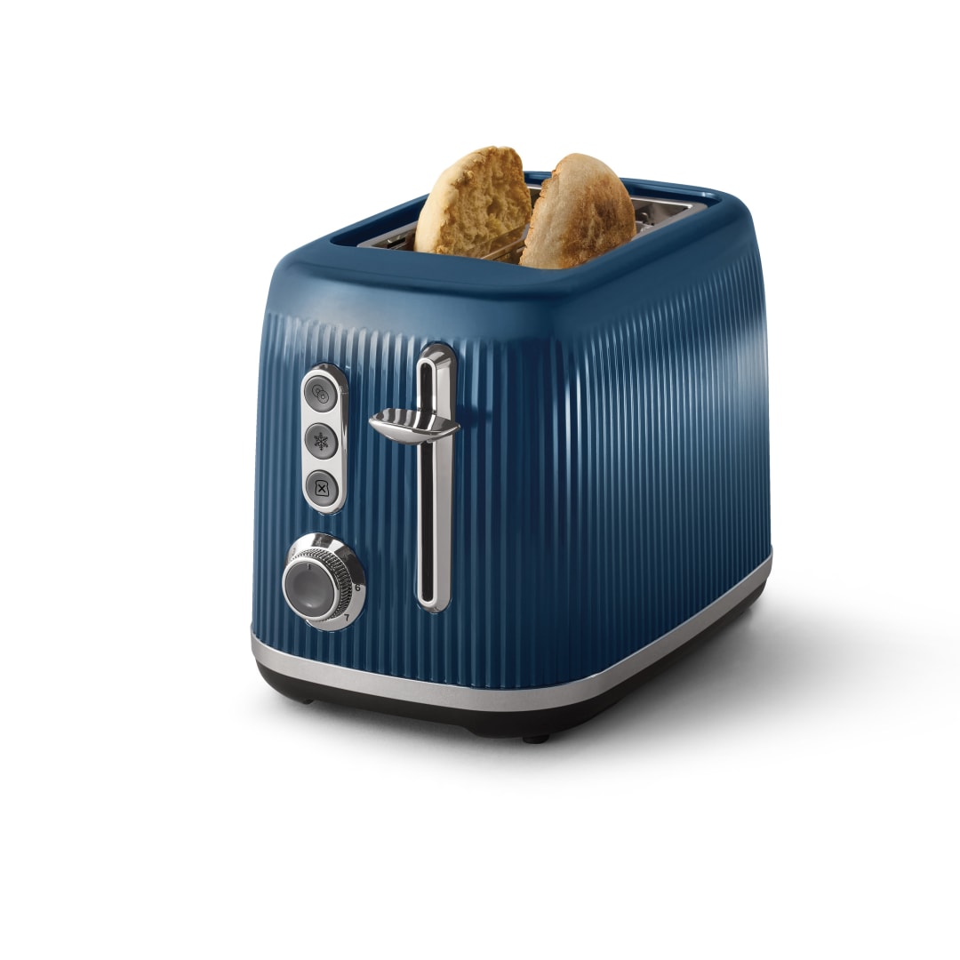 Oster® Retro 2-Slice Toaster with Quick-Check Lever, Extra-Wide Slots, Impressions Collection, Blue