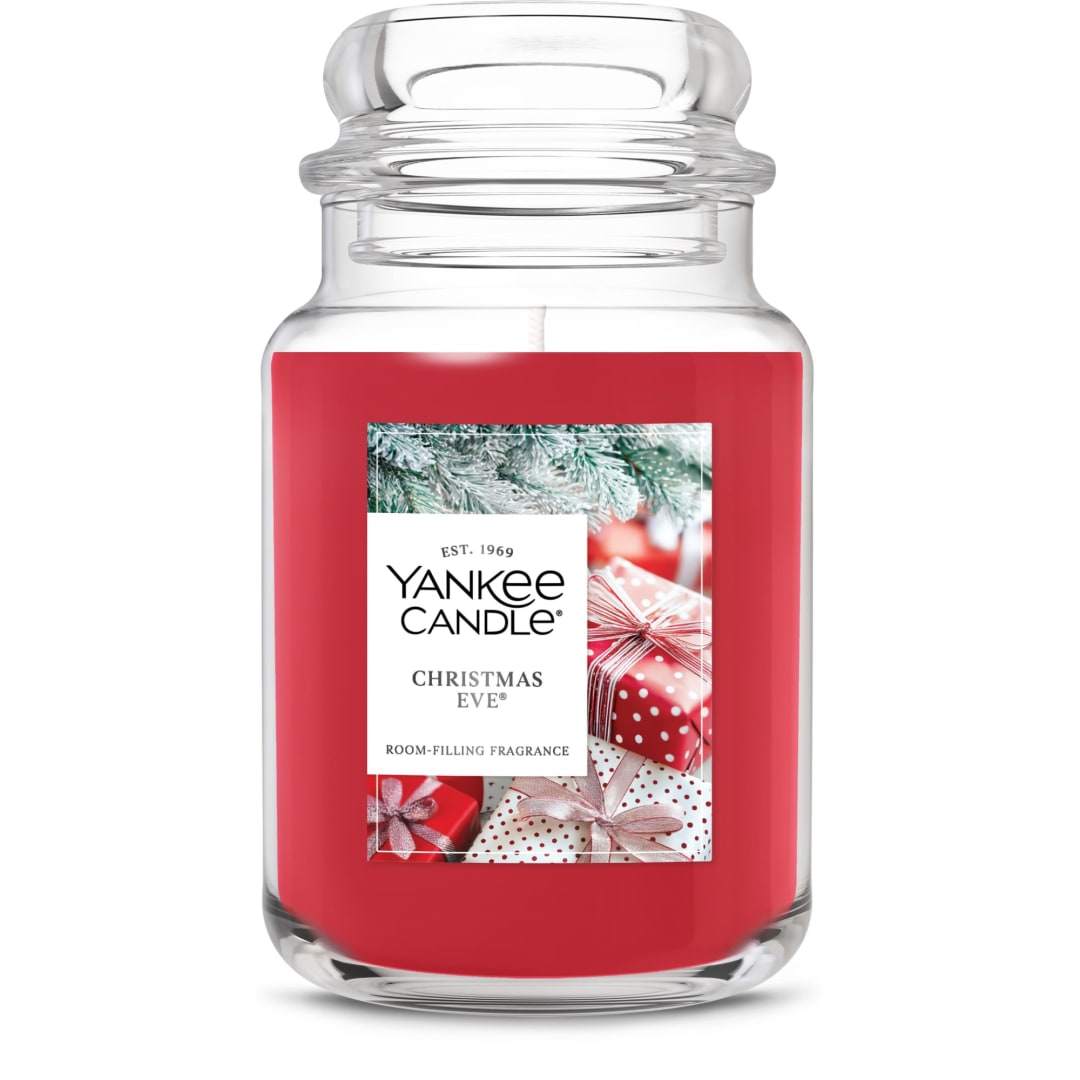 Yankee Candle® Christmas Eve Scented Candle, 22oz Large Jar with up to 150 Hour Burn Time, Great for gifting, Holidays