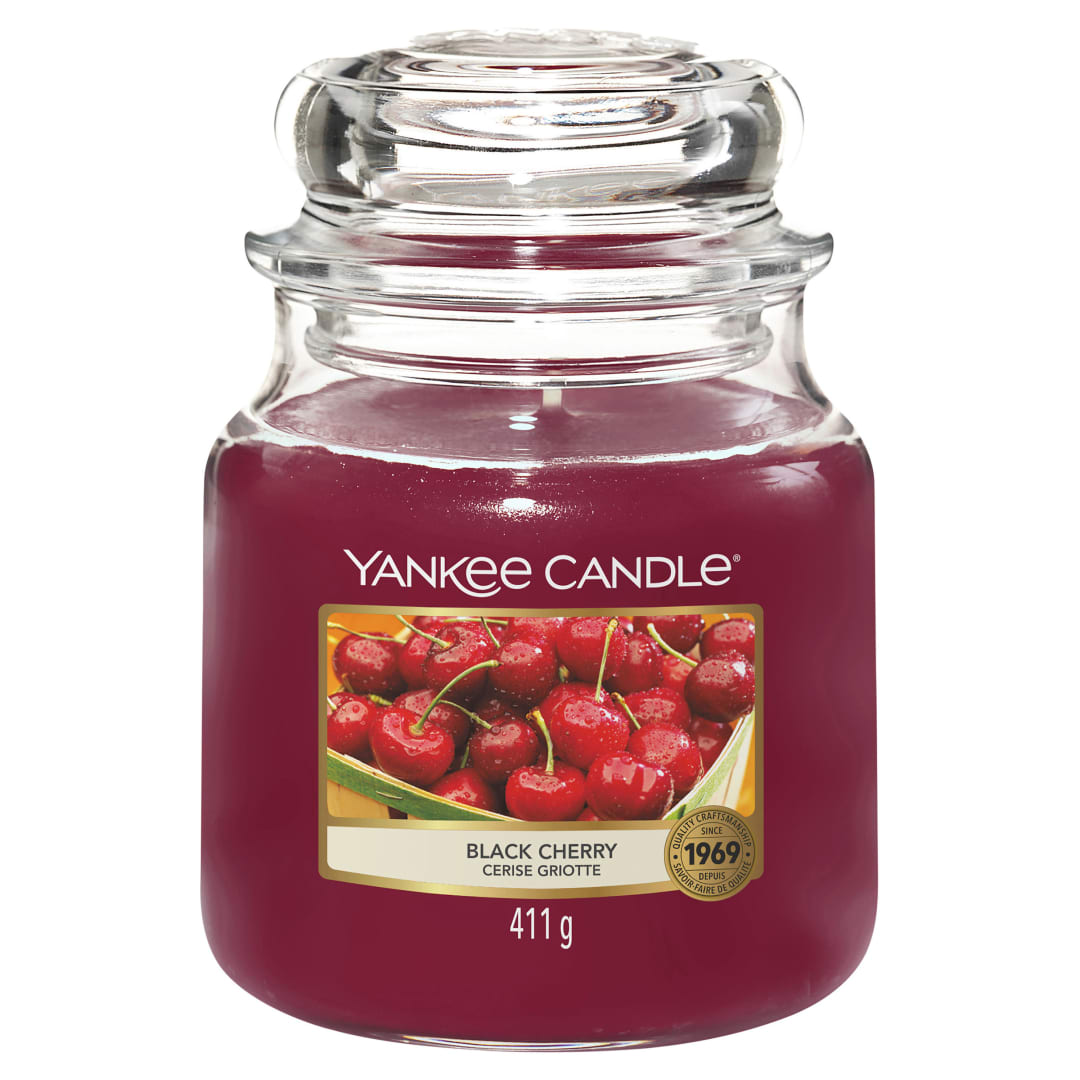 Yankee Candle Vela perfumada | Vela en tarro mediano Black Cherry | Velas de larga duración: hasta 75 horas | Regalos para mujeres