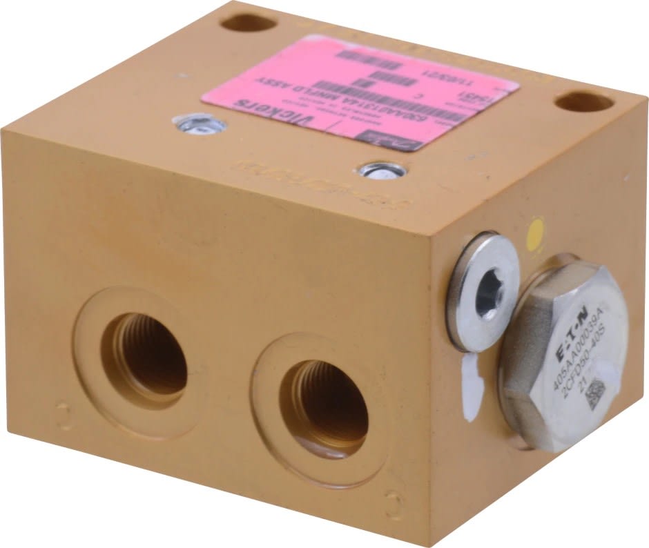 Wastebuilt® Replacement for McNeilus 10 GPM Flow Divider Valve