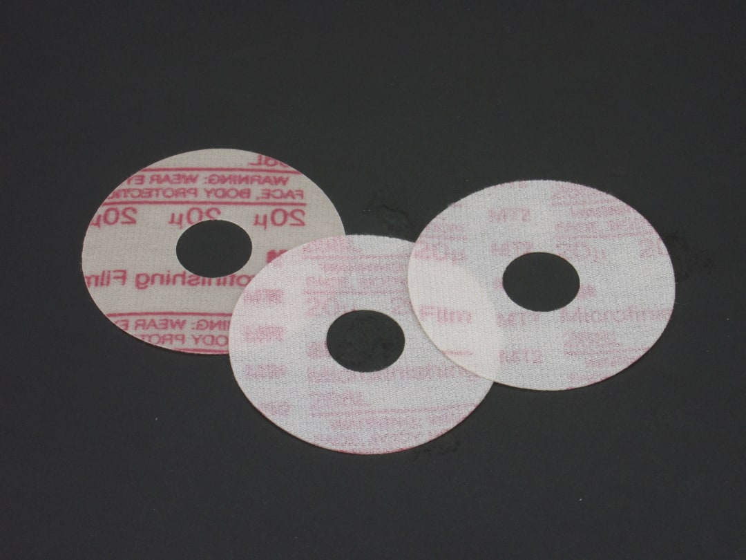 3M™ Hookit™ Mikrofinisaj Film D Tipi Disc 268L, 3 inç x 7/8 inç 30 Mikron, her kutuda 1000 adet
