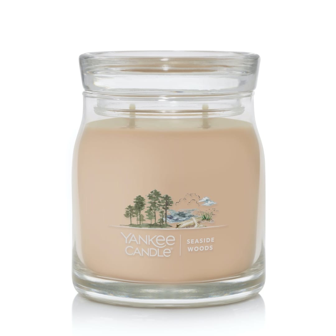 Yankee Candle® Seaside Woods Signature Medium Jar Candle