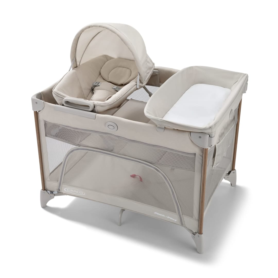 Graco® Pack n' Play® Close2Baby Seat Lux Playard
