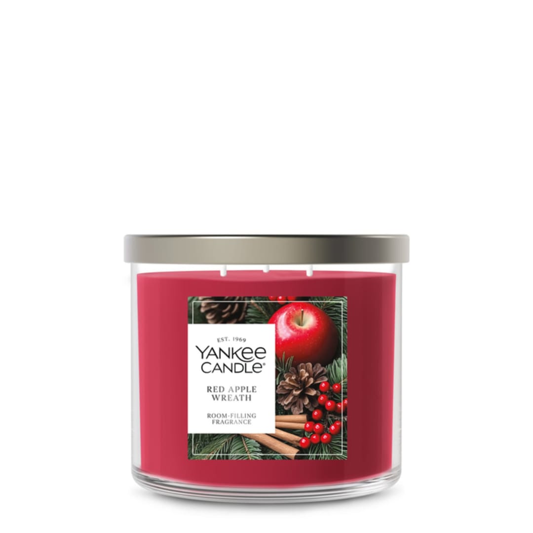 Yankee Candle 3 Wick Candle Jar, Scented Candle with up to 40 Hours of Burn Time, Premium Plant Wax Blend for Consistent Long Lasting Scent from First to Last Burn, Red Apple Wreath