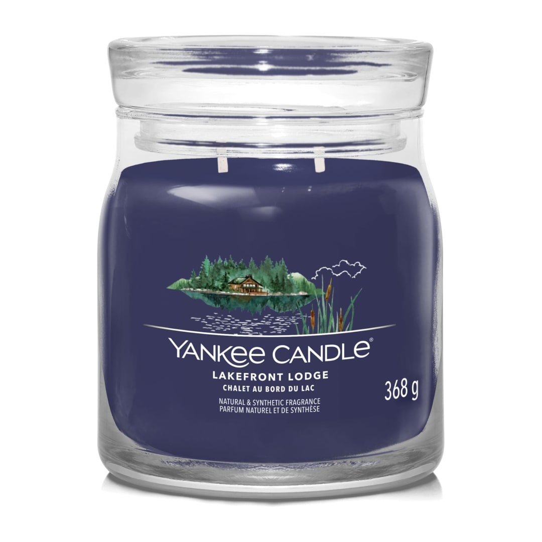Yankee Candle® Signature Scented Candle | Lakefront Lodge Medium Jar Candle with Double Wicks | Soy Wax Blend Long Burning Candle
