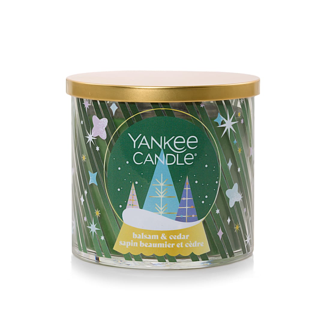 Yankee Candle Balsam & Cedar, 14.5 oz 3-Wick Candle with up to 40 Hour Burn Time