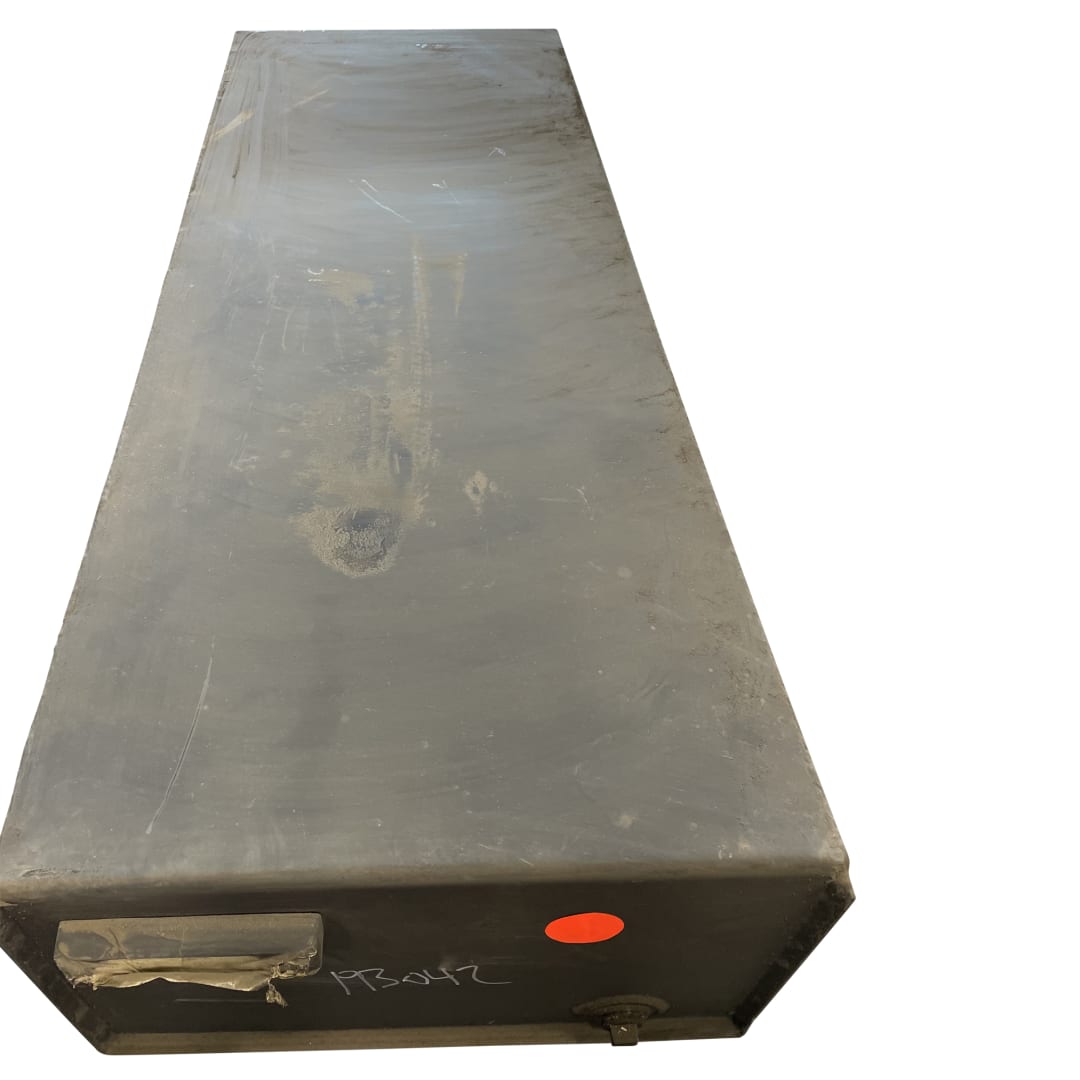 Galbreath™ Oil Reservoir Weldment 47 Gallon behind Cab