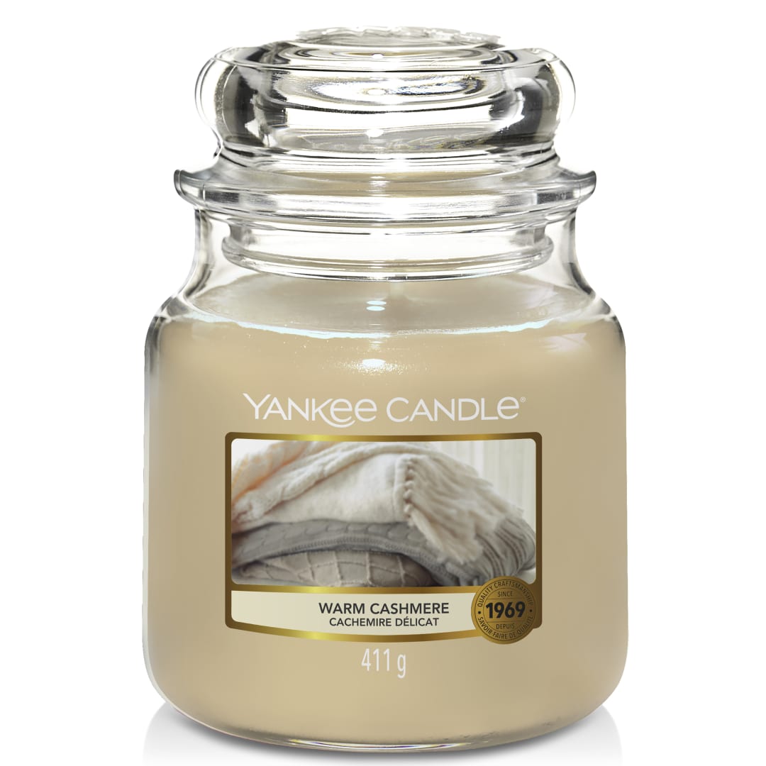 Yankee Candle Vela perfumada | Vela mediana en tarro Warm Cashmere | Tiempo de combustión: hasta 75 horas