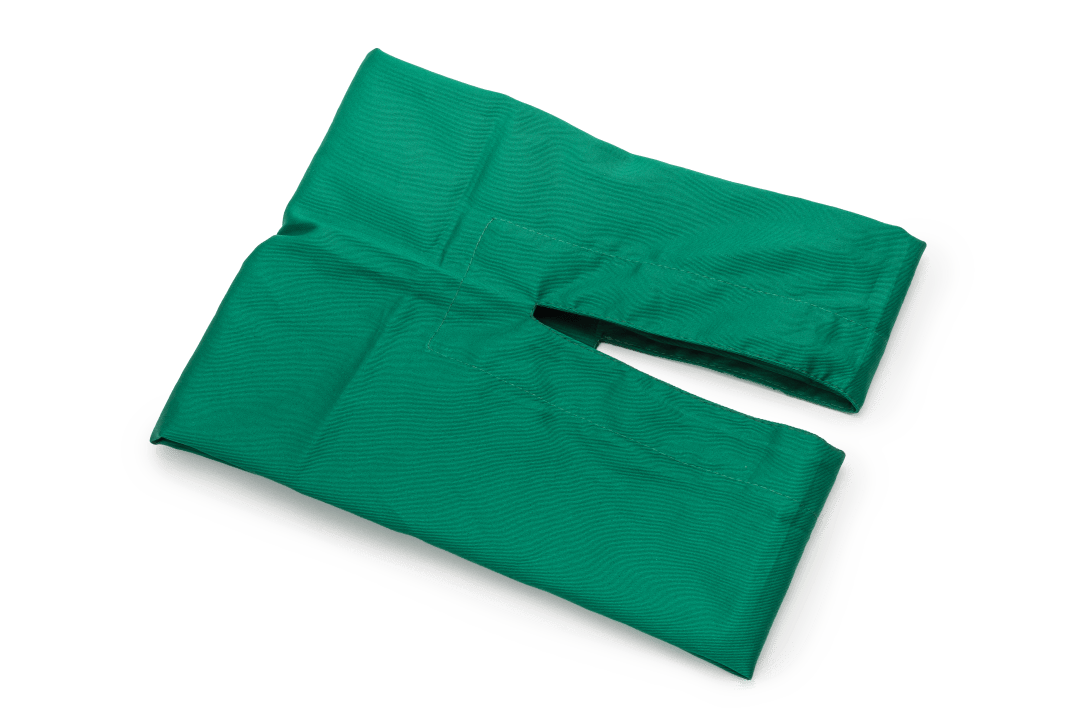 Covetrus Fenestrated Textile Drape with 35cm Slit, Green, 90 x 90cm