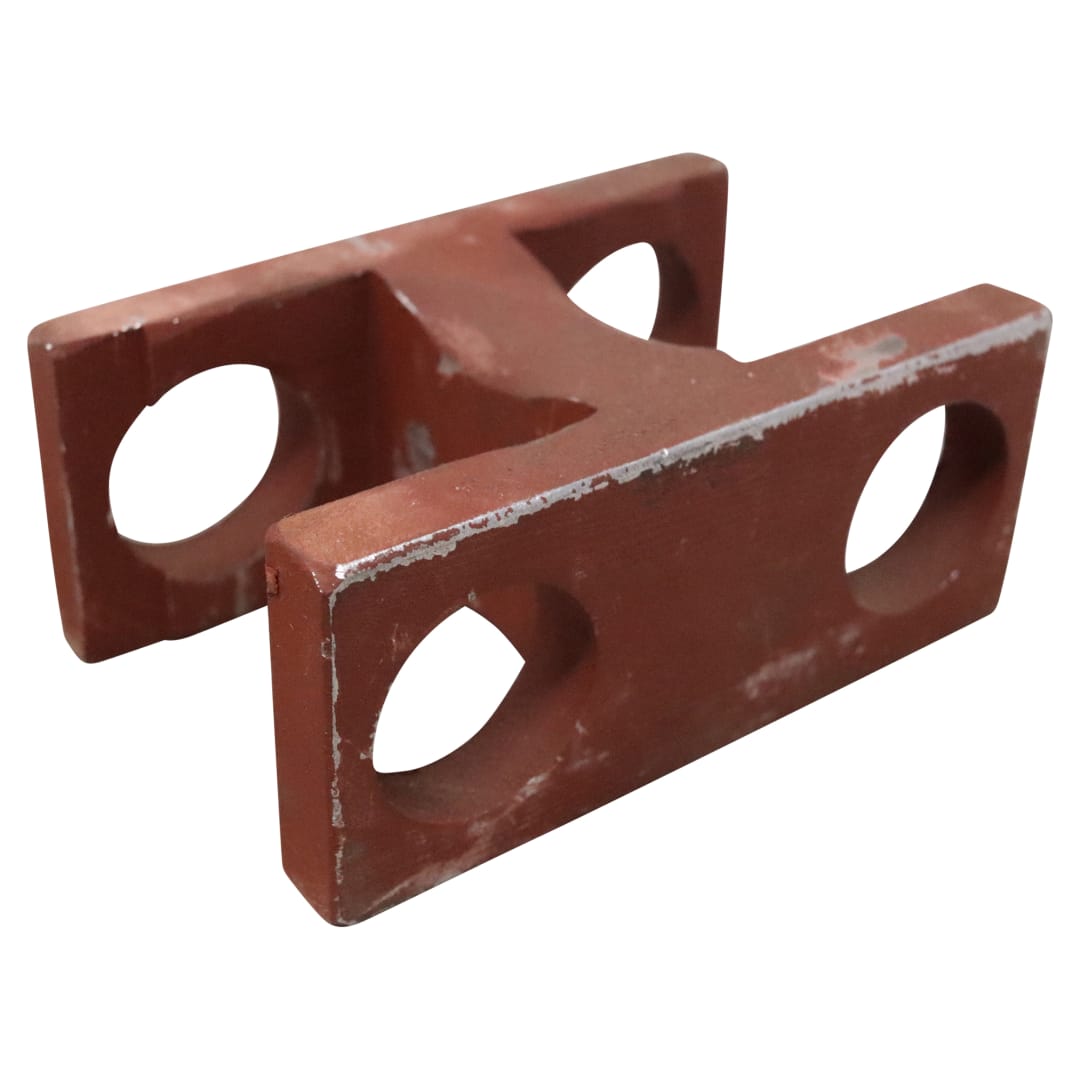 Wastebuilt® Replacement for Leach Center Yoke