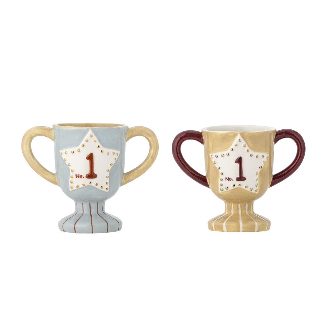 82072618 - Trophy Cup, Multi, Stoneware STOCK: 300