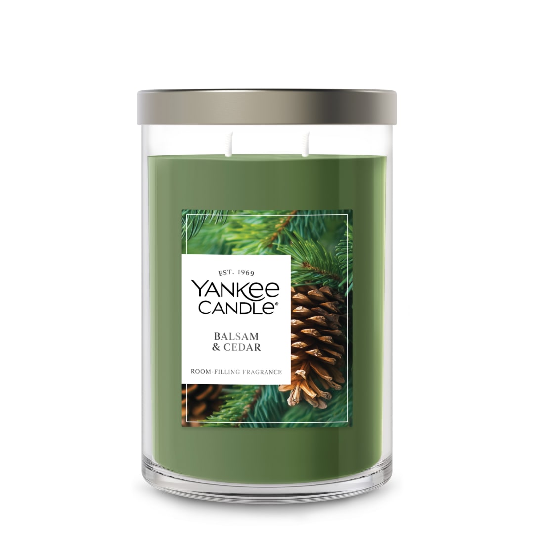 Yankee Candle® Large Tumbler Scented Candle with up to 80 Hour Burn Time, Premium Plant Wax Blend for Consistent Burn, 20 oz Tumbler Candle with Room Filling Fragrance, Balsam & Cedar