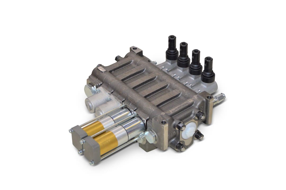 Galbreath™ Valve, 4 Spool ML with Air Hydraulic 2 Hoist/2 Tarper