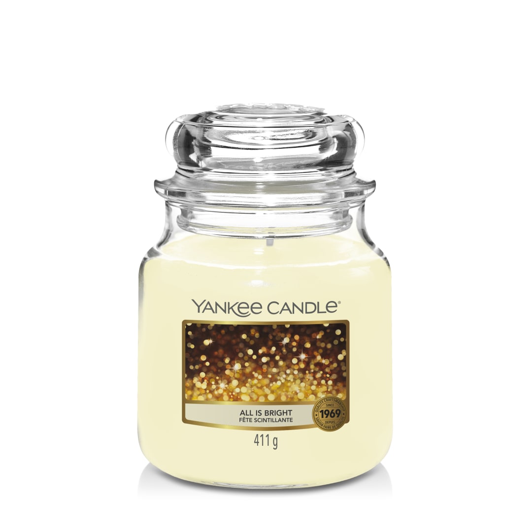 Yankee Candle Vela perfumada | Vela en tarro mediano All is Bright | Tiempo de combustión: hasta 75 horas