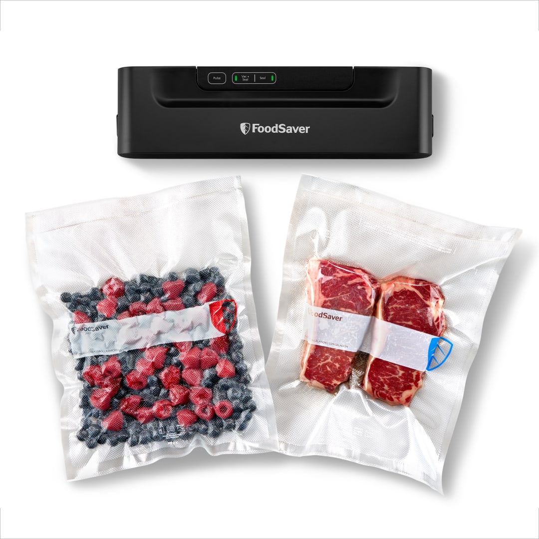 FoodSaver Seal & Save Vacuum Sealer Machine, Starter Kit with Bags, Compact Food Vacuum Sealer for Pantry, Freezer, Meal Prep & Sous Vide, Pulse Setting for Delicate Foods, Black