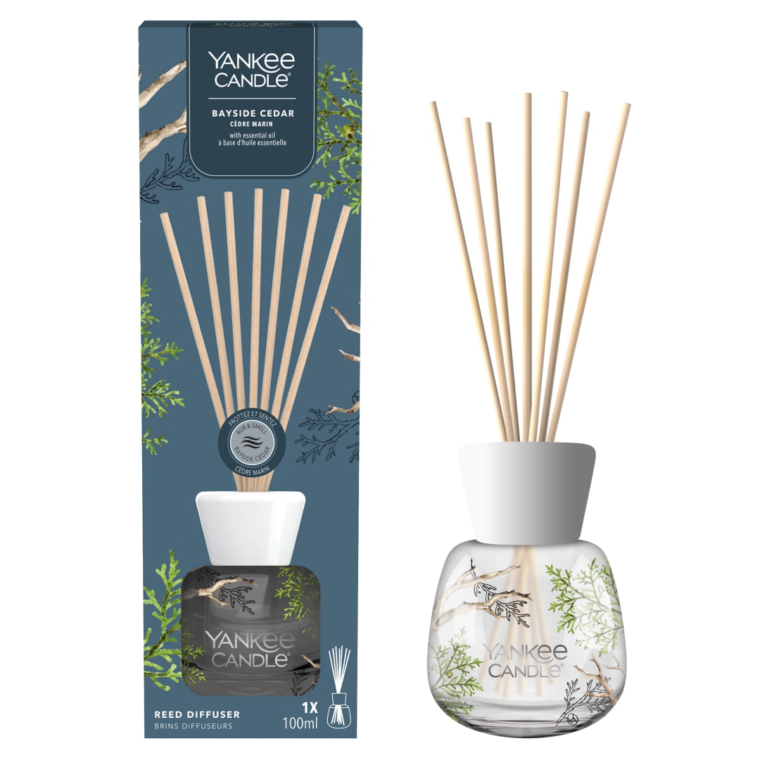 Yankee Candle Signature Difusor de varillas | Bayside Cedar | 100 ml | hasta 10 semanas de fragancia | Regalos perfectos para mujeres