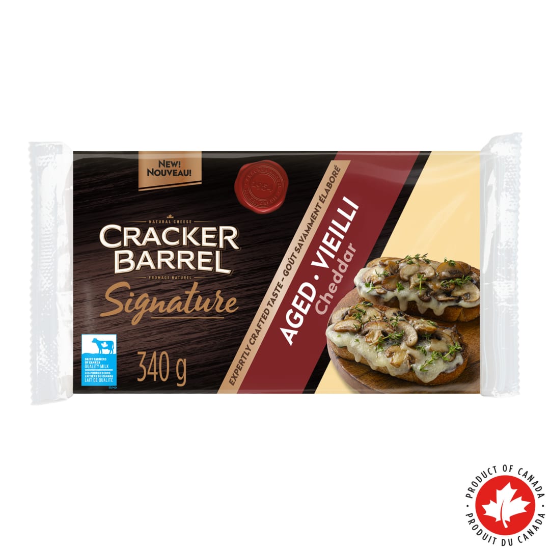 Cracker Barrel Signature Aged Cheddar Cheese , 340g