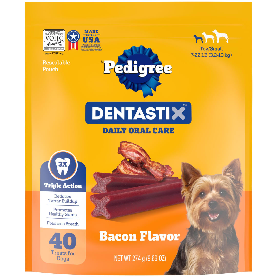 PEDIGREE DENTASTIX Toy/Small Dog Dental Treats Bacon Flavor Dental Bones, 9.66 oz. Pack (40 Treats)