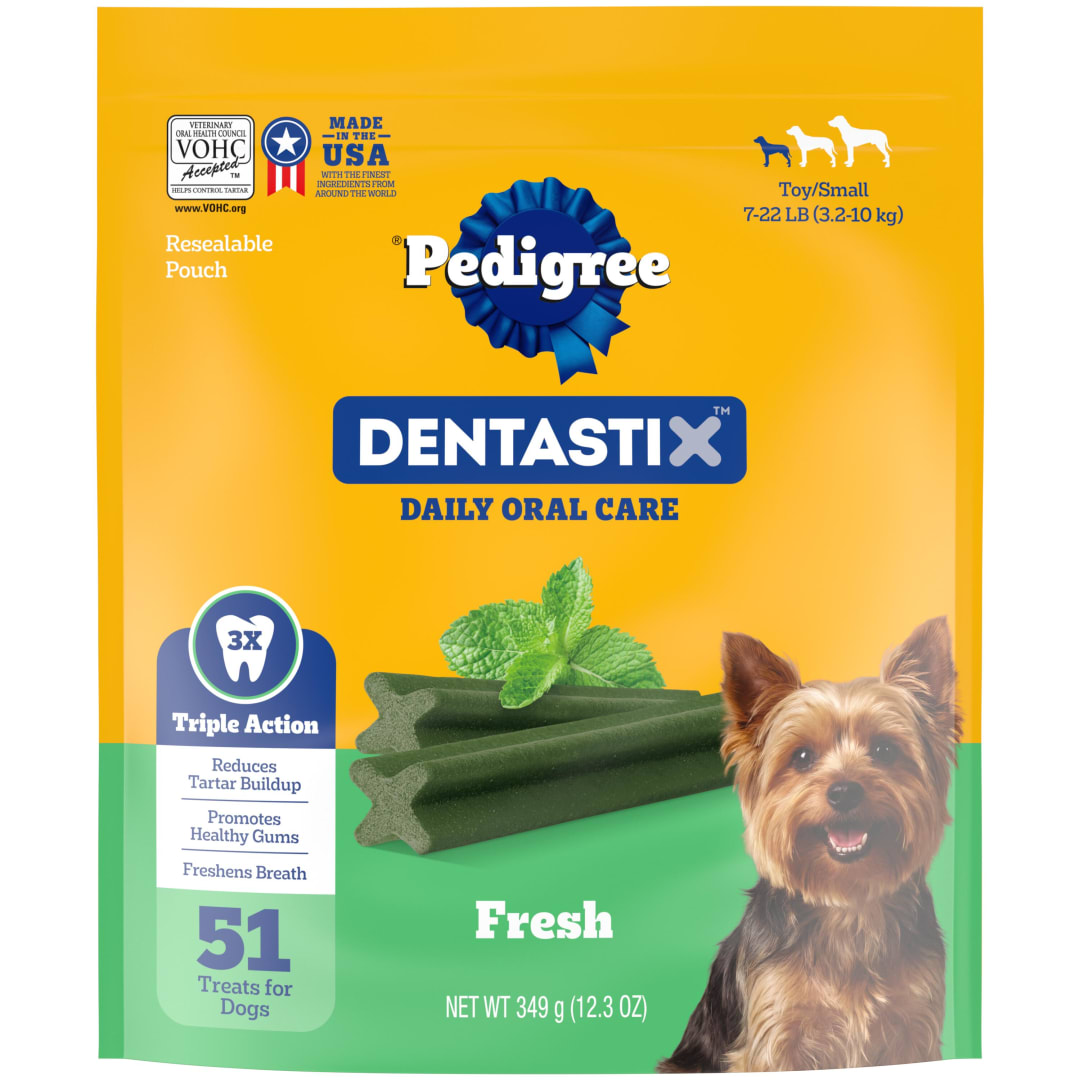 PEDIGREE DENTASTIX Dental Dog Treats for Toy/Small Dogs Fresh Flavor Dental Bones, 12.3 oz. Pack (51 Treats)